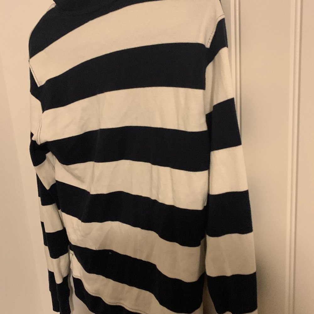 shirt - Picture 2 of 2